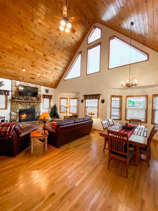 Smoky Mountain Cabin - Hot Tub - Fire Pit Мърфи Екстериор снимка