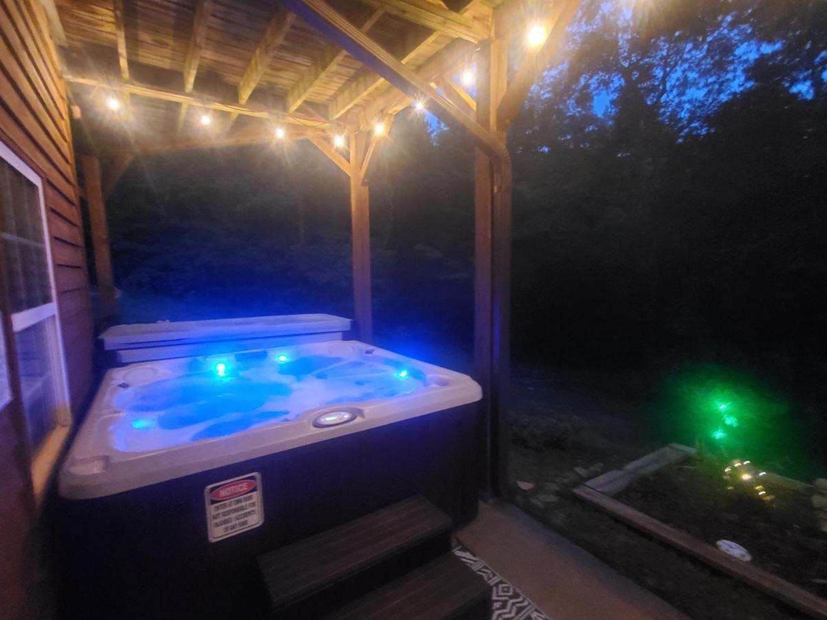 Smoky Mountain Cabin - Hot Tub - Fire Pit Мърфи Екстериор снимка